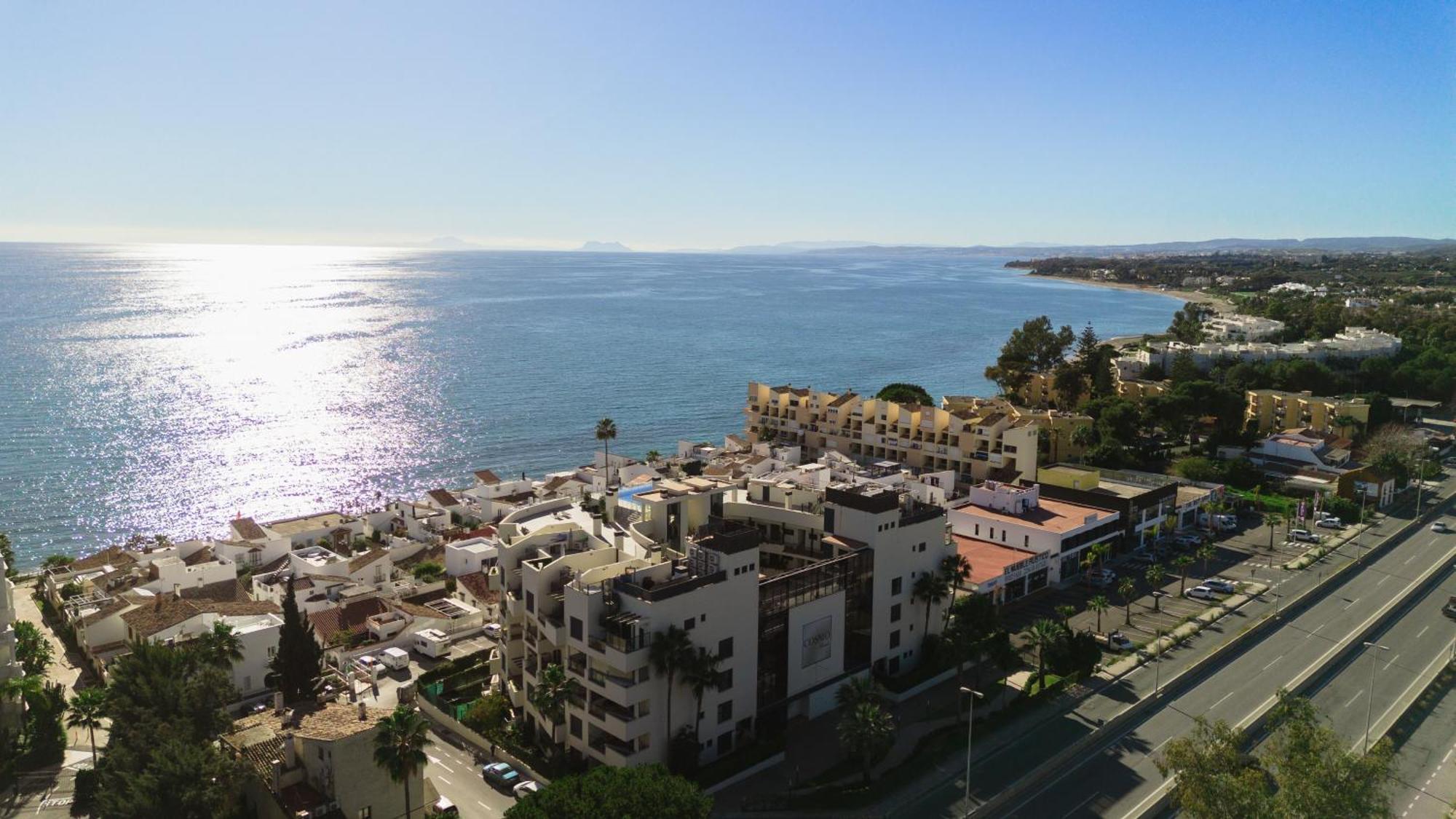 First-Line Beach, Terrace And Pool With Incredible Sea Views, New Golden Mile Estepona Eksteriør bilde