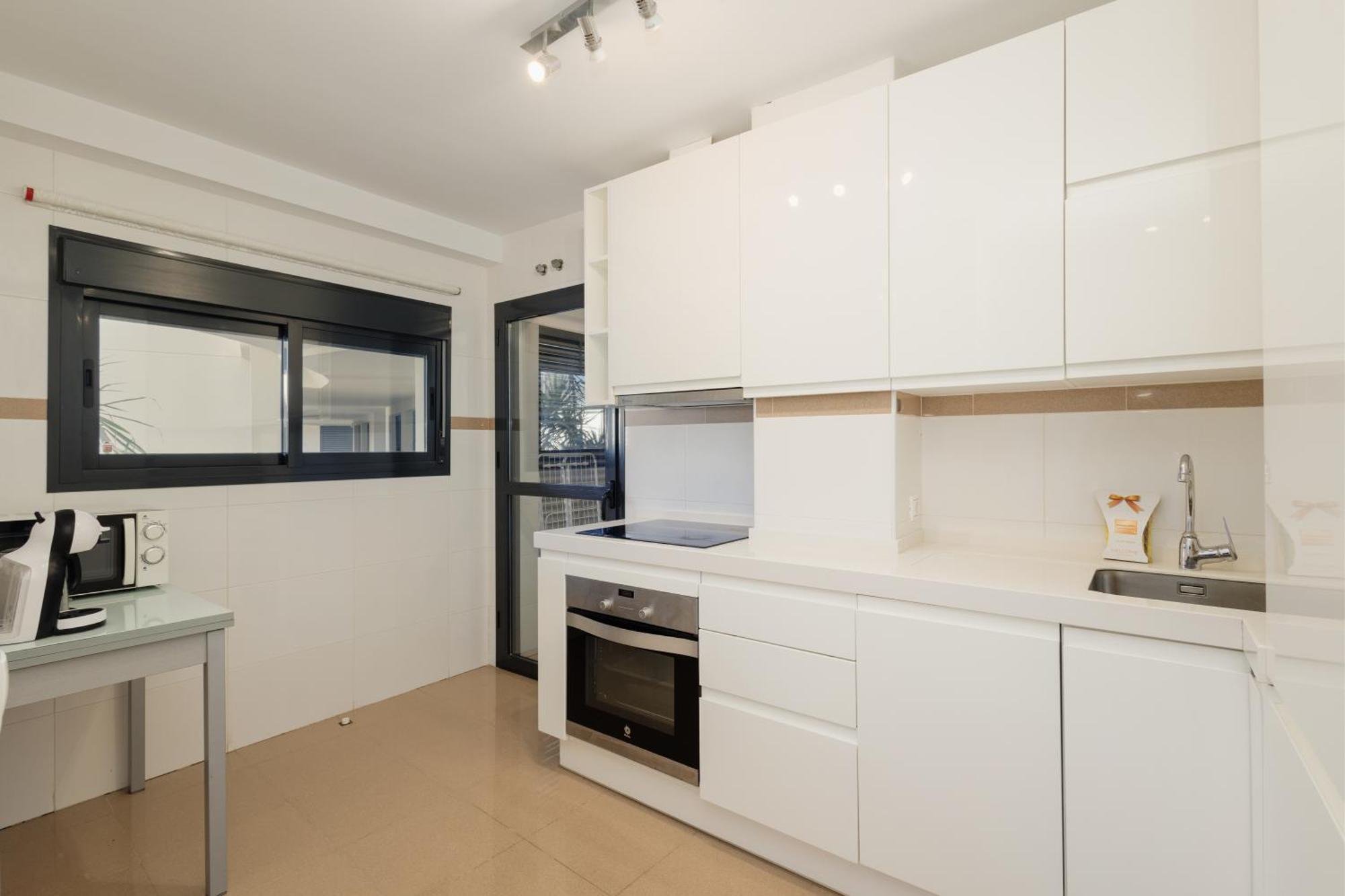 First-Line Beach, Terrace And Pool With Incredible Sea Views, New Golden Mile Estepona Eksteriør bilde