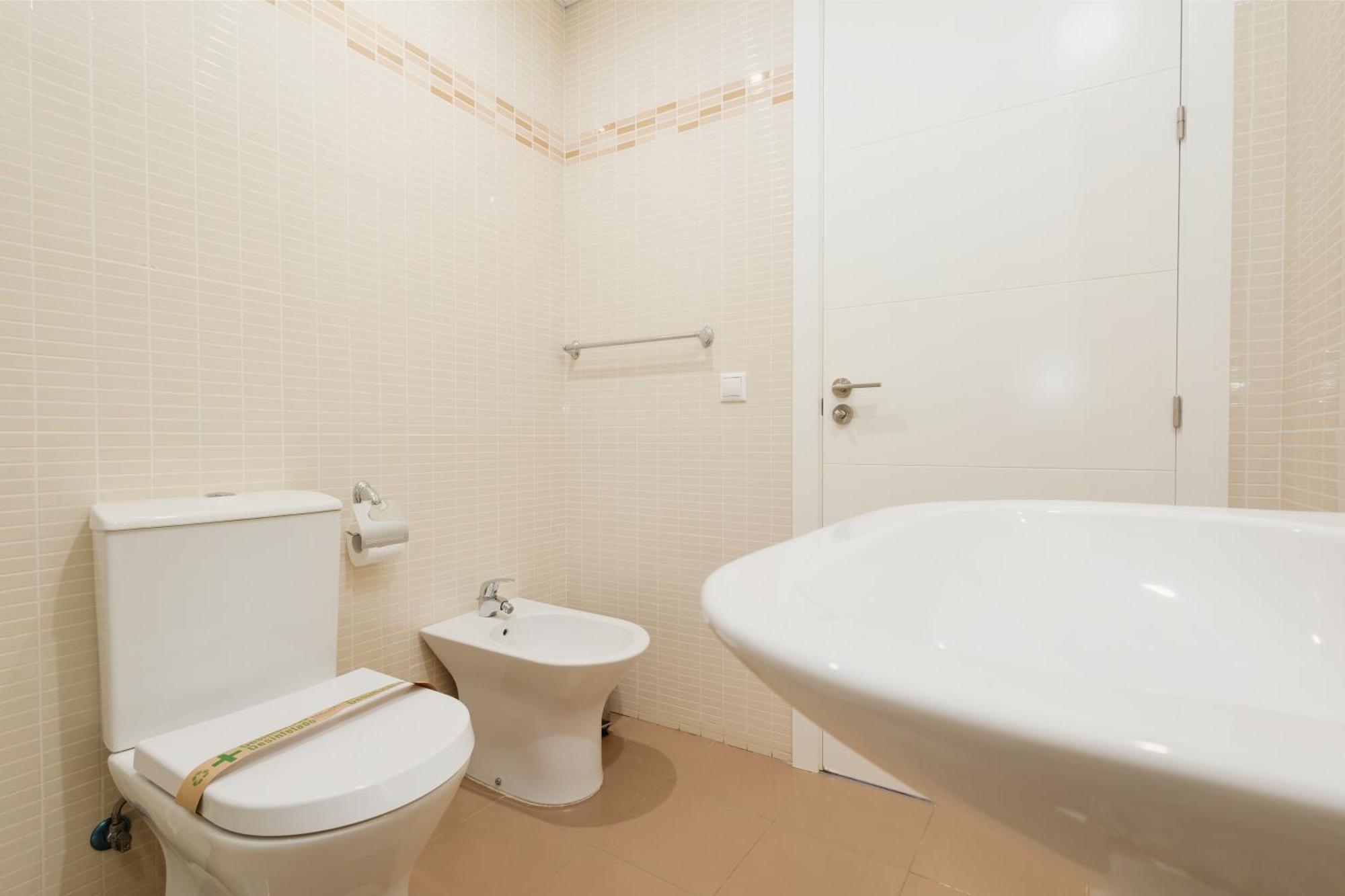 First-Line Beach, Terrace And Pool With Incredible Sea Views, New Golden Mile Estepona Eksteriør bilde