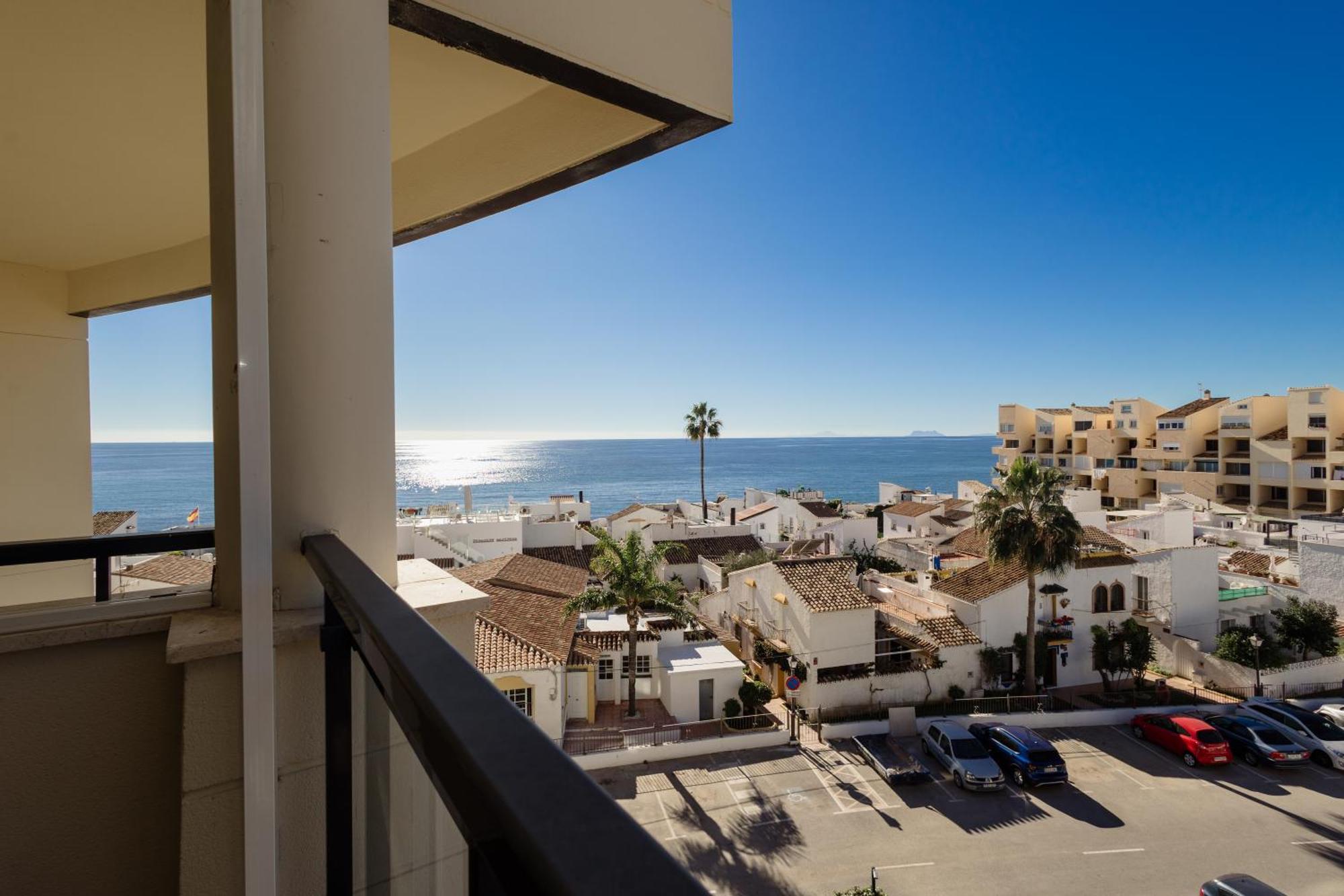 First-Line Beach, Terrace And Pool With Incredible Sea Views, New Golden Mile Estepona Eksteriør bilde