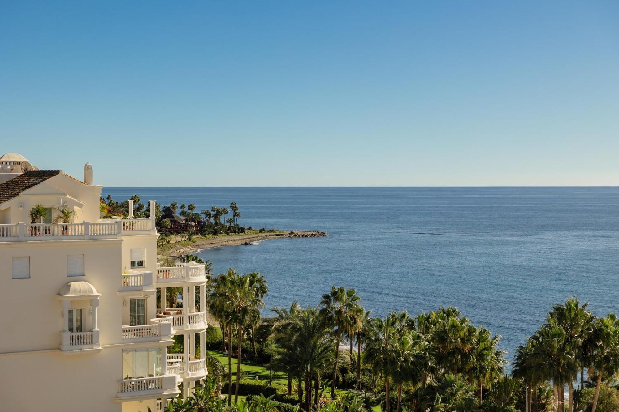 First-Line Beach, Terrace And Pool With Incredible Sea Views, New Golden Mile Estepona Eksteriør bilde